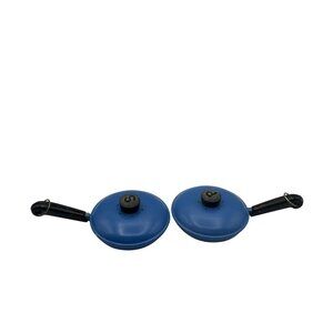 Vintage Blue Frying Pan Salt & Pepper Shakers With Black Handles